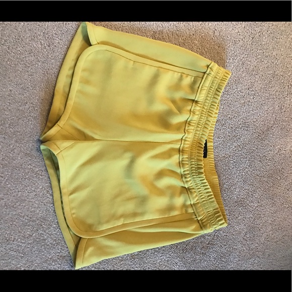 J. Crew Pants - NWT J. Crew Yellow Shorts Size 2 NEW Women’s